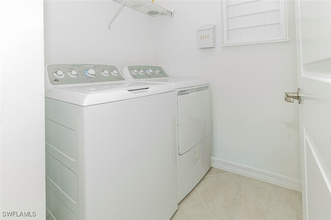 Building Photo - 6052 Ellerston Wy