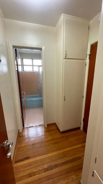 HALLWAY - 8536 Alcott St