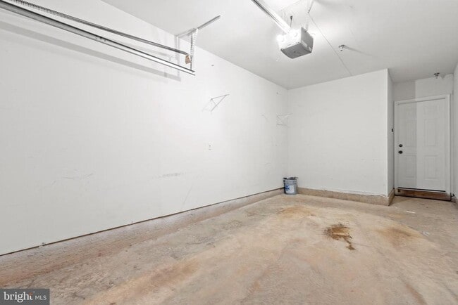 Building Photo - 4525 Superior Square