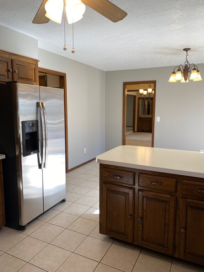 Building Photo - 2504 Tredington Way