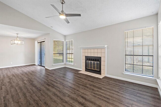 Building Photo - 707 Brookside Pass