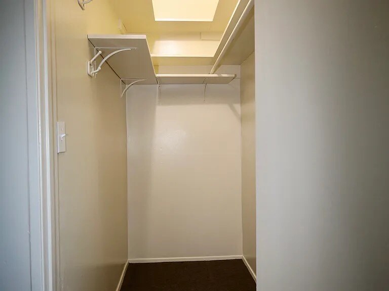 Building Photo - 7913 Jamieson Ave