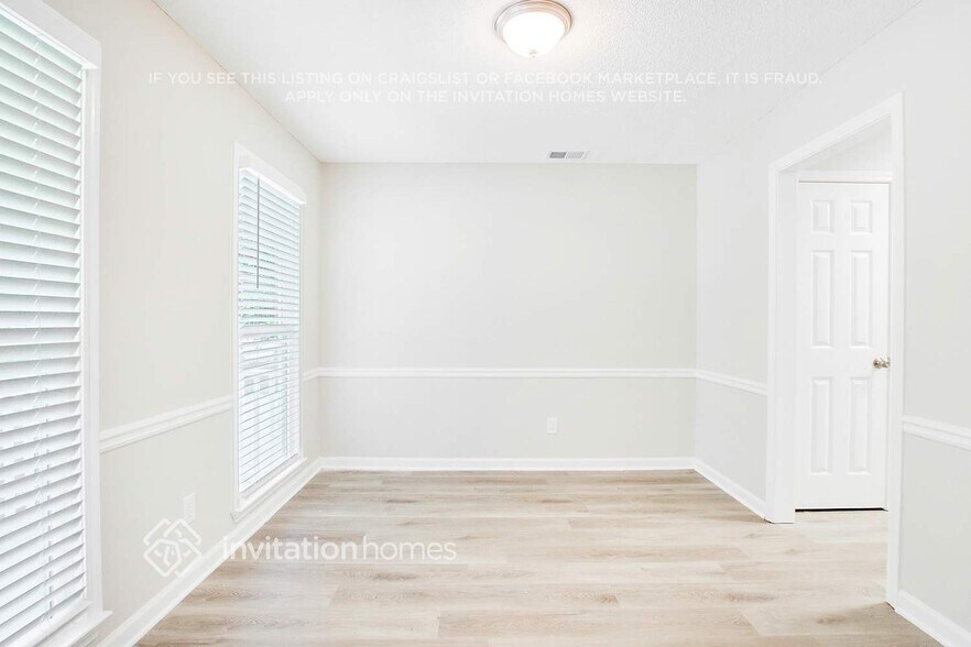 Building Photo - 208 Camden Trail