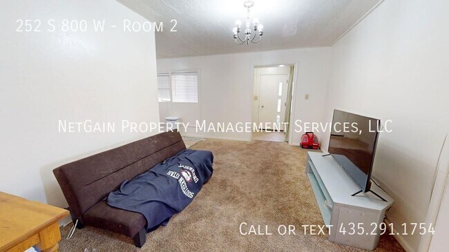 Building Photo - 252 S 800 W