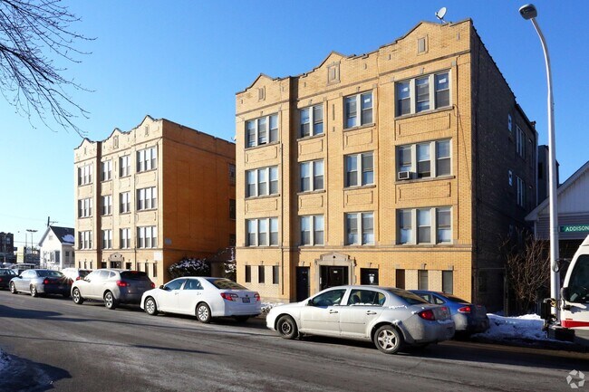 Building Photo - 4726 W Addison St