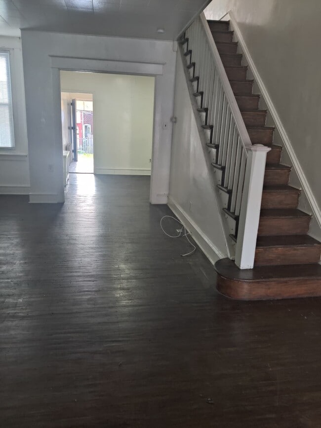 Building Photo - 6139 Walker St