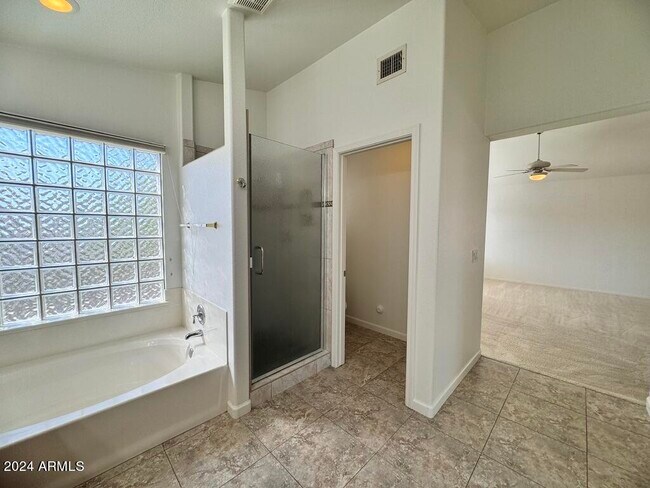 Building Photo - 1873 W Falcon Dr