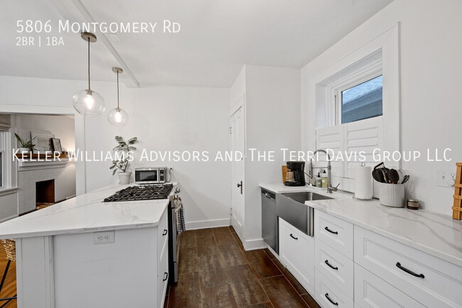 Building Photo - 5806 Montgomery Rd