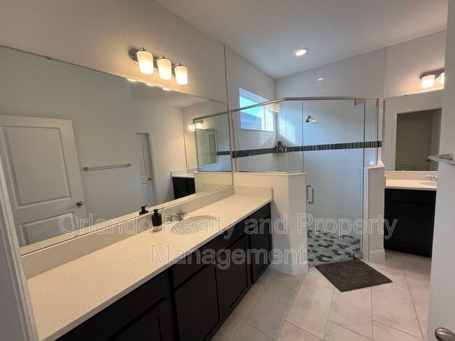 Building Photo - 737 Trillium Ct