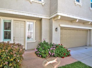 Building Photo - Stunning (Formal Model) 3/3 w/Huge Loft!  Please read entire ad before requesting a viewing!!