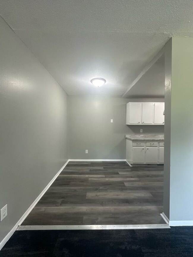 Building Photo - 3756 N Girard Ave