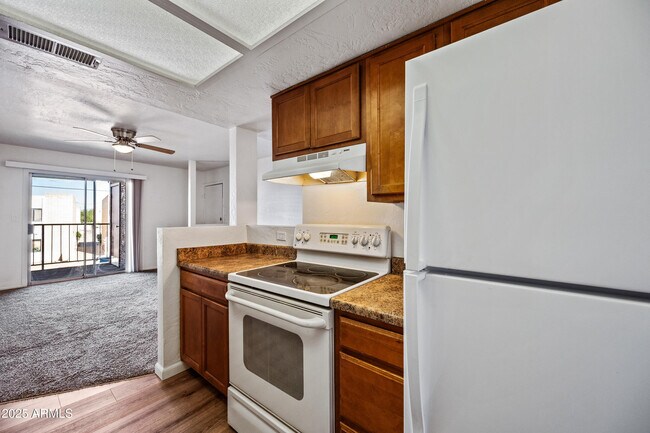 Building Photo - 16602 N 25th St