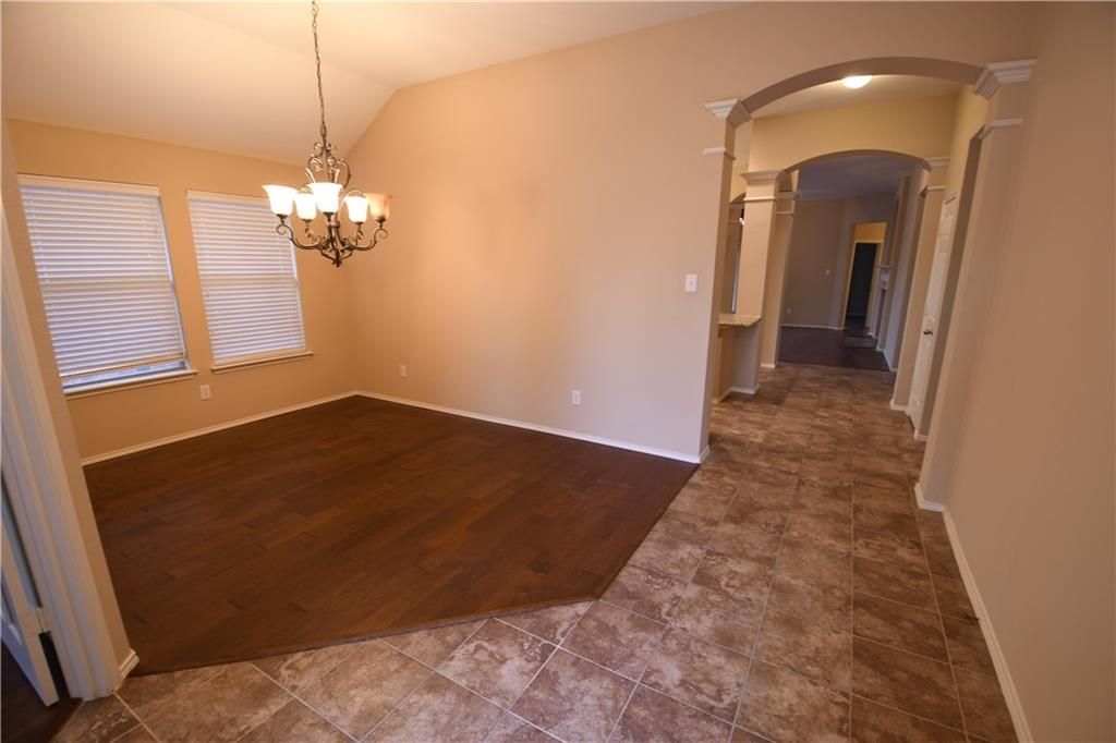 Building Photo - 5104 Blackelm Dr