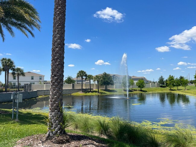 Building Photo - Isles of Lake Nona!!  3 Bedroom 2.5 Bathro...