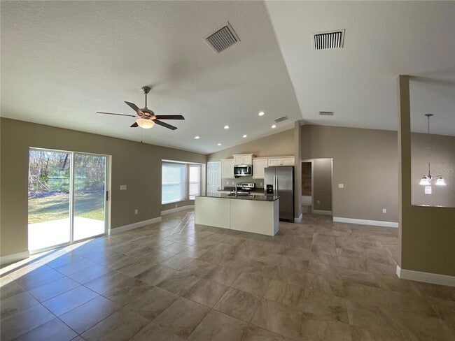 Building Photo - 4110 SW 132nd Ln