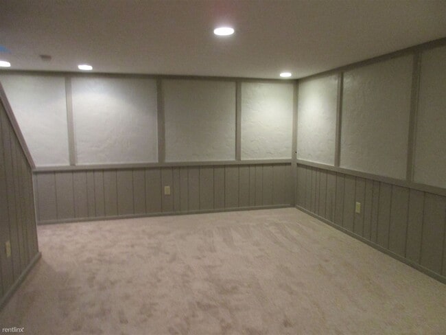 Building Photo - 2 br, 1.5 bath Condo - 1183 Bethel Rd