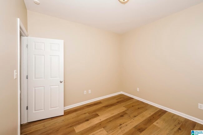 Building Photo - 3028 Rosewalk Dr