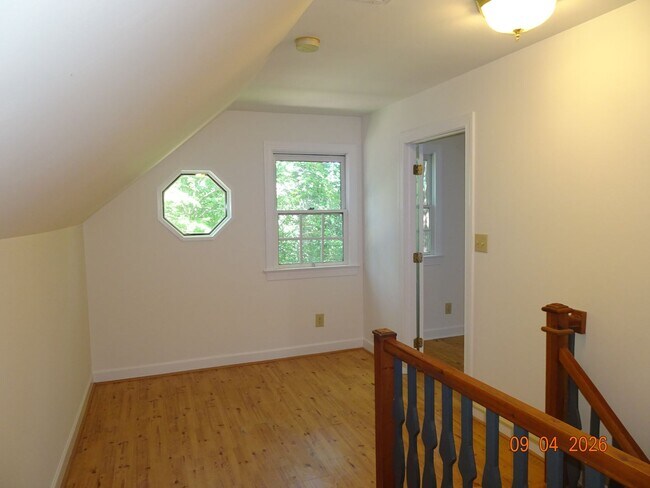 Building Photo - 1350 Jamestown Rd