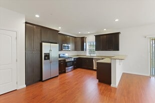 Building Photo - 2782 Monticello Ln