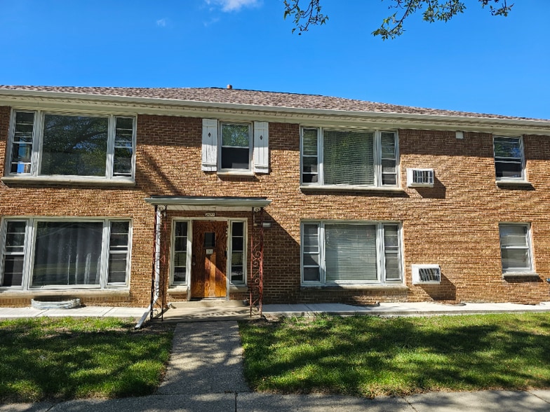 Building Photo - 2677 N 66th St