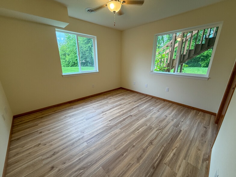 Building Photo - 5022 Paulson Ct