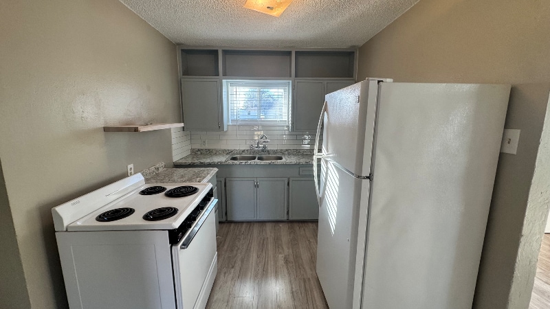 Building Photo - 716 Gardiner St