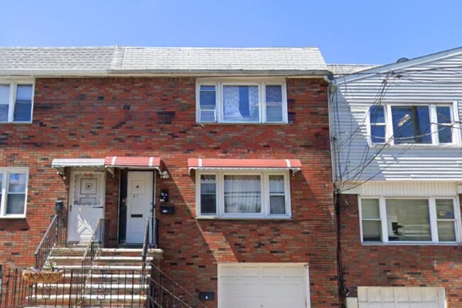 Building Photo - 41 ALAN Ter