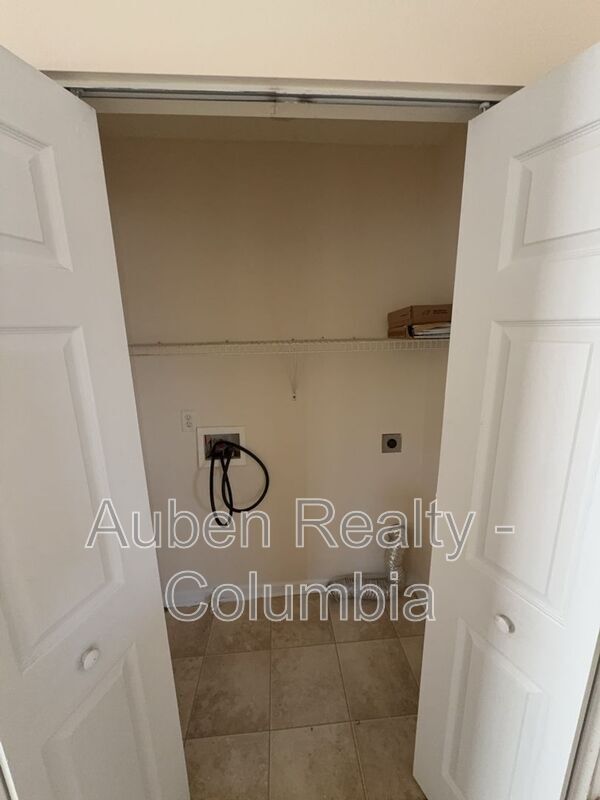 Building Photo - 420 Cape Jasmine Way