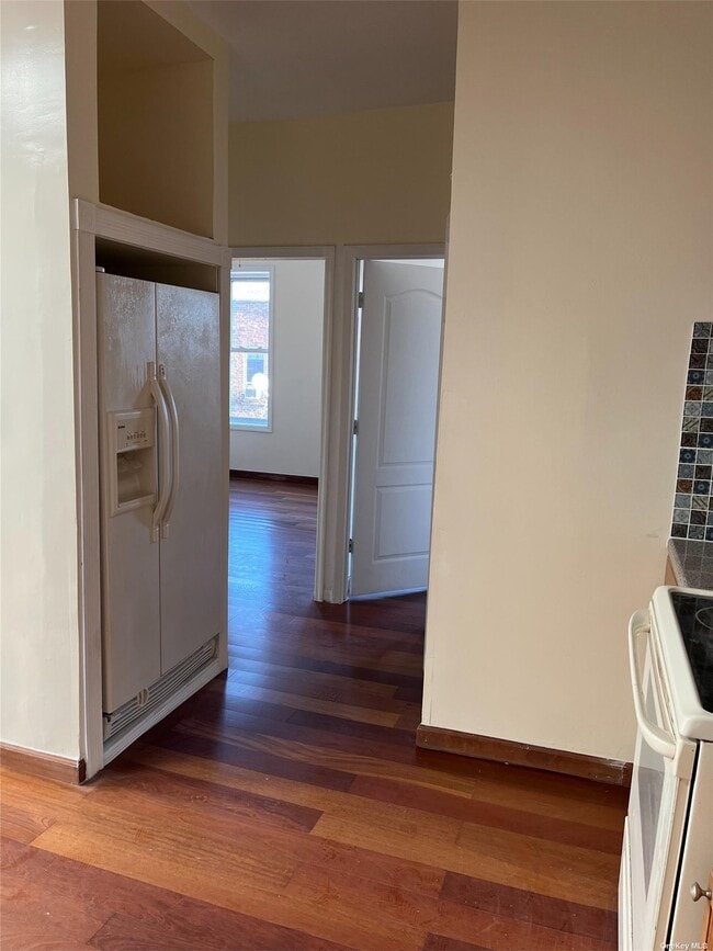 Building Photo - 571 Alabama Ave