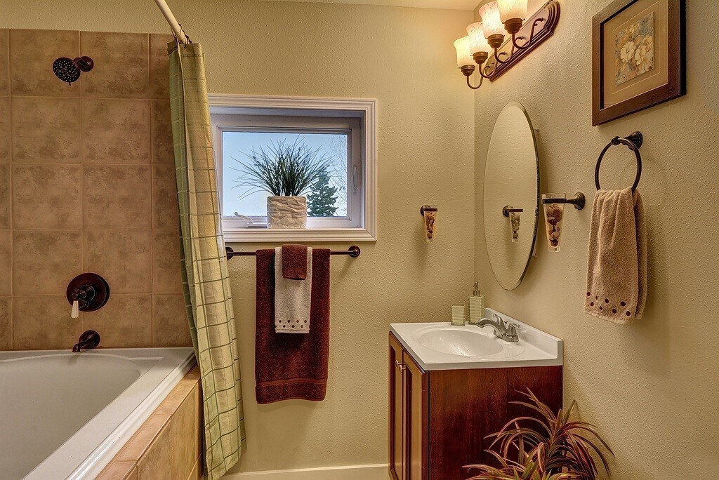 Building Photo - 9827 8th Ave NE