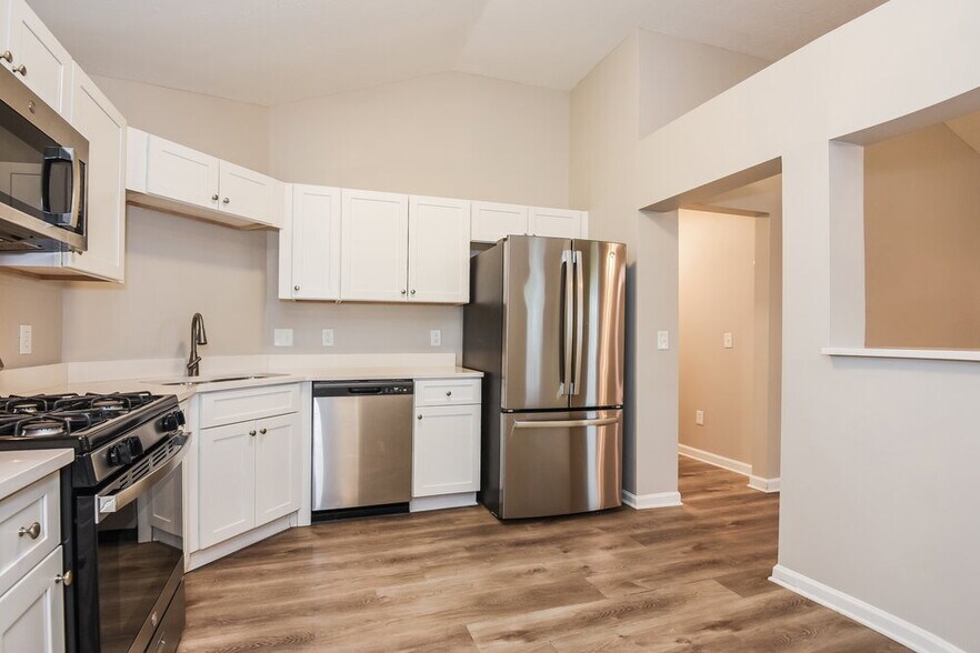 Building Photo - 412 Redwood Trail