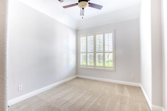 Building Photo - 8609 Dewland Dr