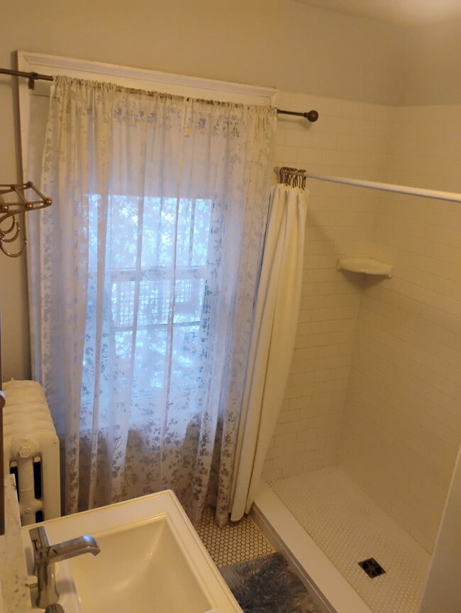 Building Photo - 1218 W 50th St