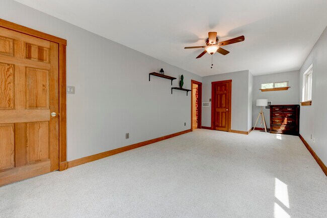 Building Photo - 13918 Hummingbird Ln