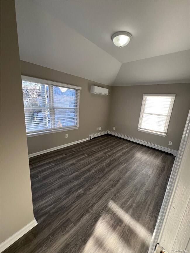 Building Photo - 441 Manville Rd