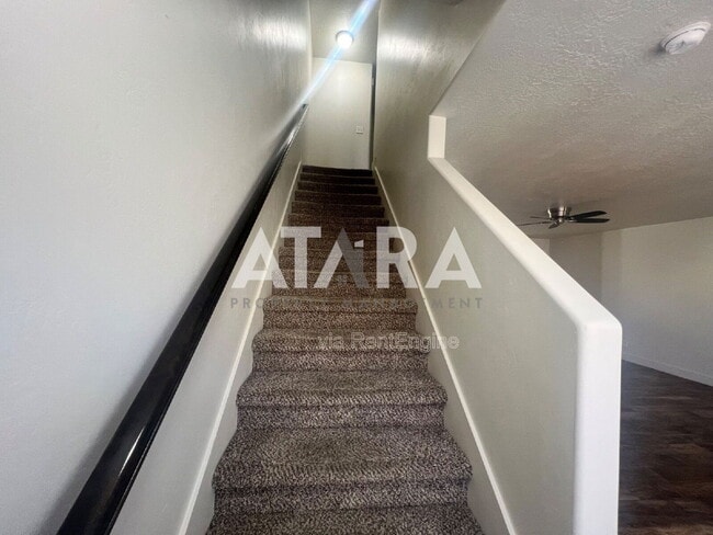 Building Photo - 713 Kirkbride Ave