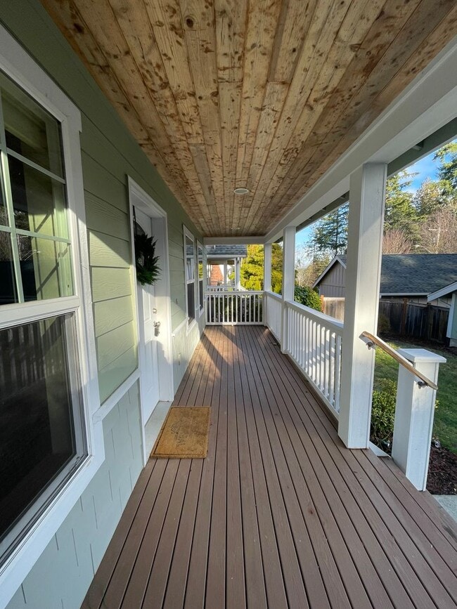 Building Photo - Craftsman Style 3 Bed/2 Bath Home - Bremerton