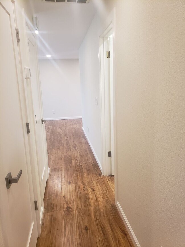 Building Photo - Updated Home in Old Town Auburn
