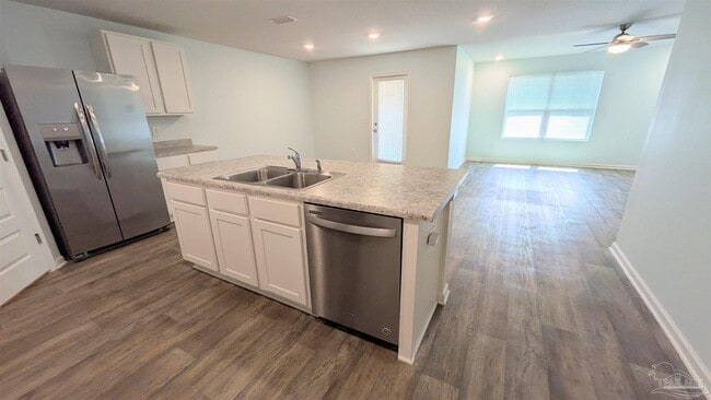 Building Photo - 10624 Queens Gate Cir