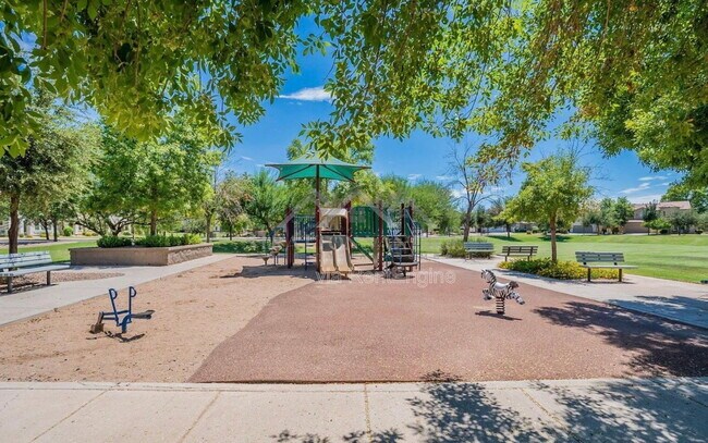 Building Photo - 4467 E Remington Dr