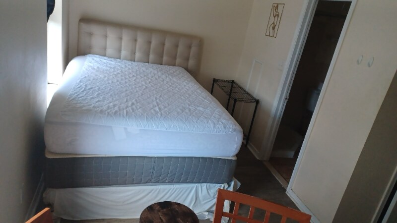 Building Photo - 1336 N 54th St