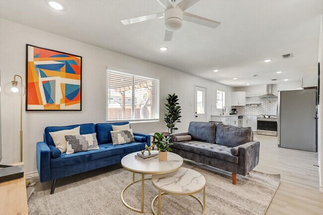 Primary Photo - 7920 Limerick Ln