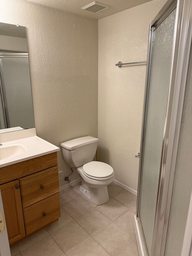Building Photo - Spacious 4-Bedroom Ranch with Finished Bas...