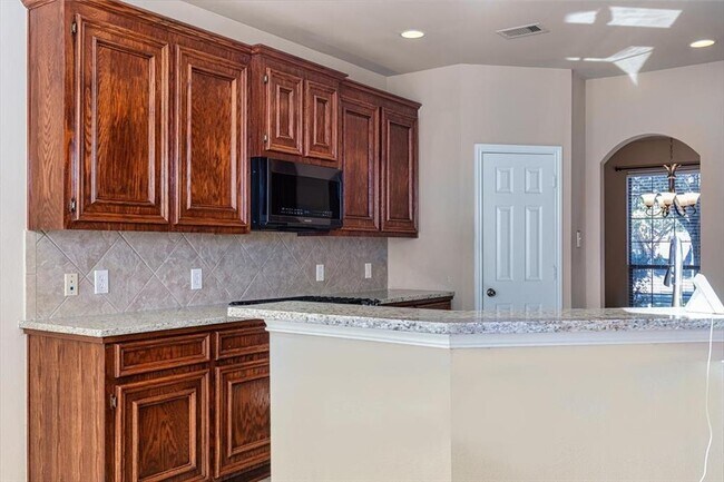 Building Photo - 4531 Long Creek Dr