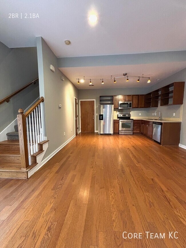 Primary Photo - 2911 Cherry St