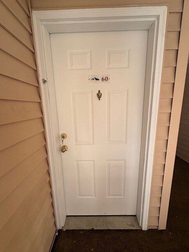 Building Photo - Apply by August 7th to receive FREE rent for the rest of August!