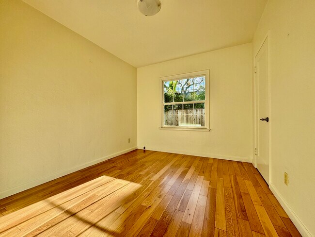 Building Photo - 228 S Rengstorff Ave