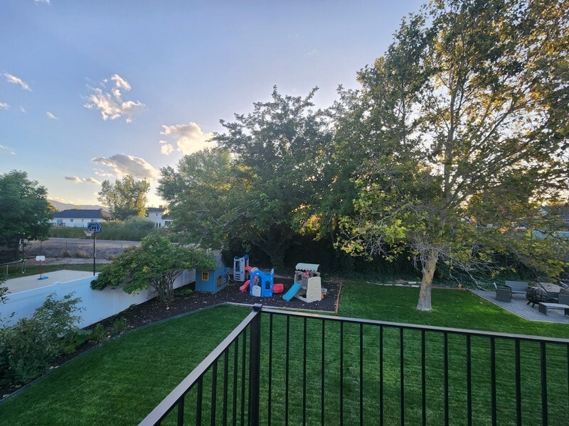 Building Photo - 12936 Timpview Dr
