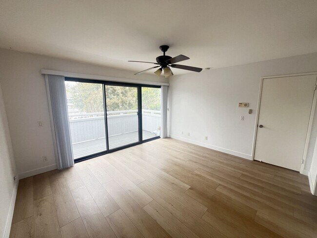 Building Photo - 22 Gretel Ct