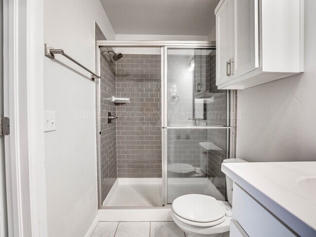Building Photo - 608 Blue Fish Ct